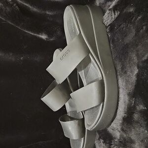 CROCS Women's Brooklyn Mid Wedge In Black - Sz 11